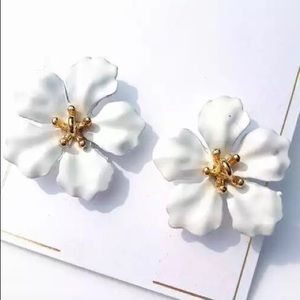 🔥NEW🔥Flower Earrings